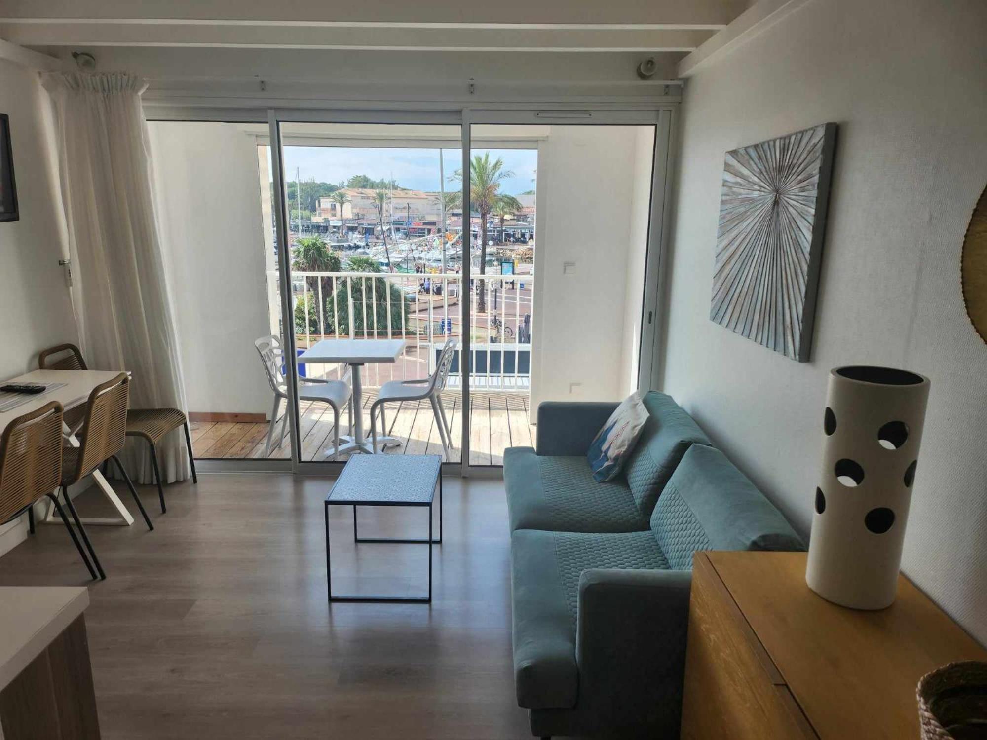 Bleu Duplex & Aparthotel Saint-Cyprien (Pyrenees-Orientales)